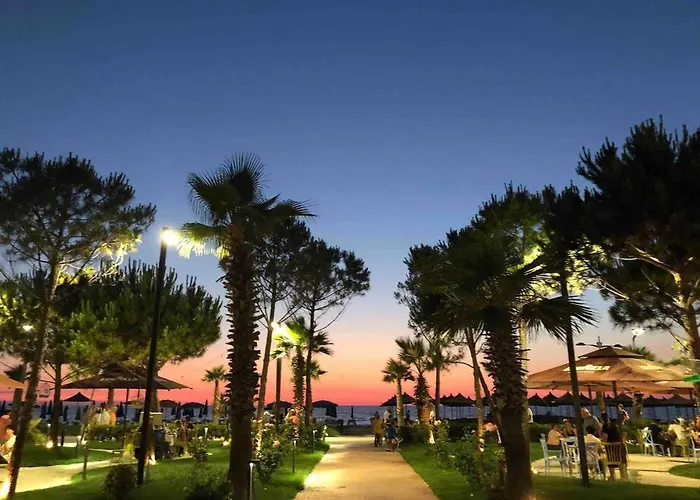 Wake Up By The Sea-beachfront In Qerret, Albania Lejlighed *