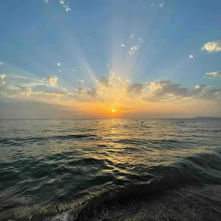 Daire Wake Up By The Sea-beachfront In Qerret, Albania Golem (Tirana)