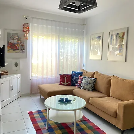 Апартаменты Beachfront In Qerret, Albania *